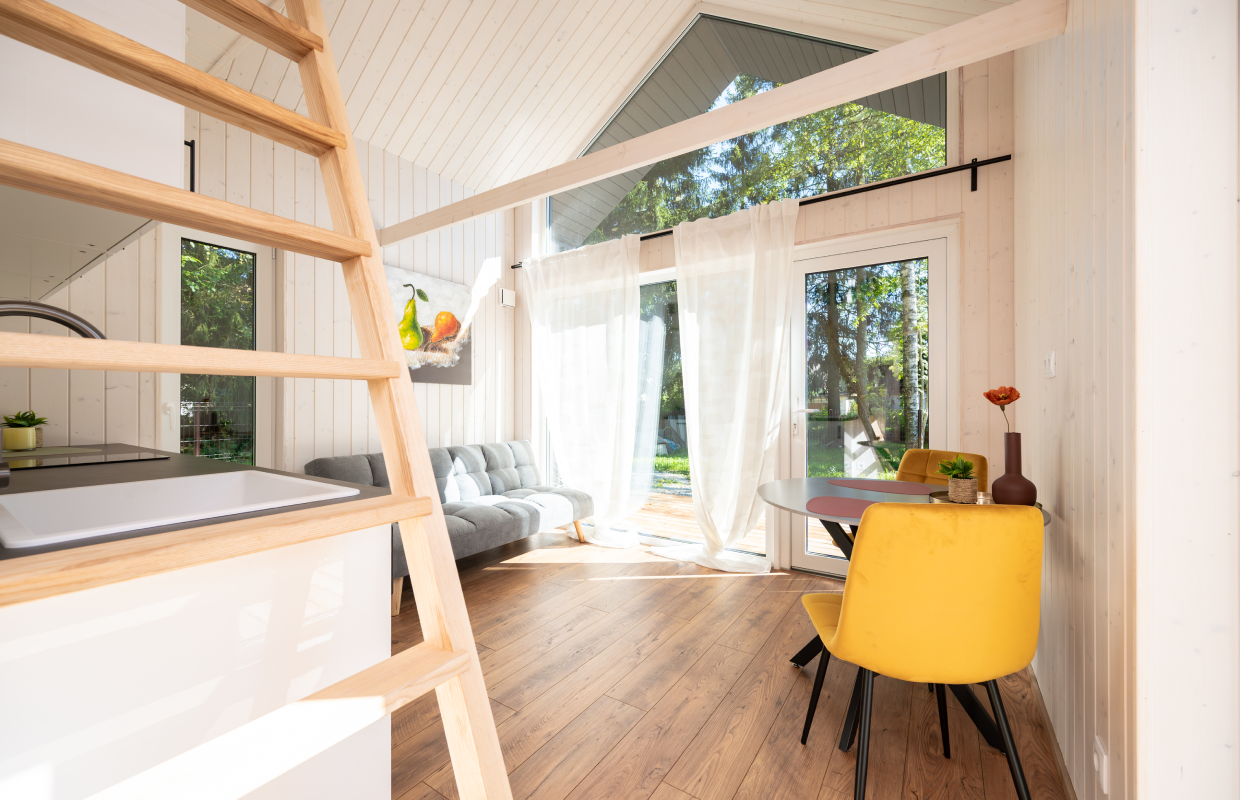 Vaikemaja esimene korrus